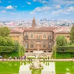 Uffizi Gallery In The Heart Of The City